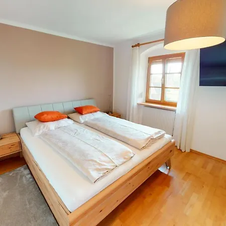 Bauernhofpension Herzog Zu Laah Gasthof 2*
