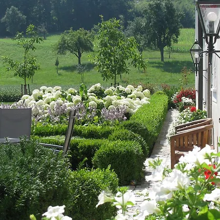 Bauernhofpension Herzog Zu Laah Gasthof 2*
