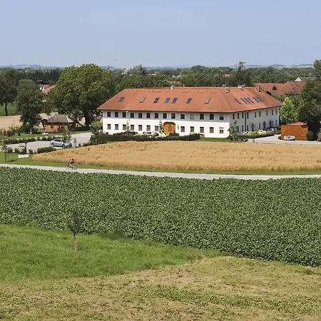 Bauernhofpension Herzog Zu Laah Gasthof